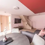 Cosy Medway With Free Parking By Prescott Apartments